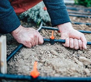 لوله کشی آبیاری قطره ای